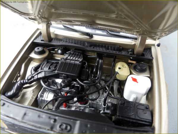 1:18 VW Golf II CL Bauj.1988 Beige Metallic + Metall Modell + OVP